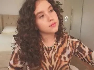 ariella_sol on Chaturbate