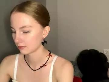 Freechat autumnroginson on Chaturbate