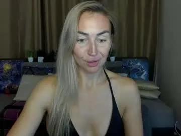 Freechat ay_kiss_jully on Chaturbate