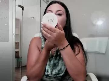 Freechat ayumilove on Chaturbate