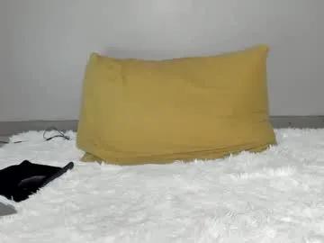 Freechat bigtroublelittlechina on Chaturbate