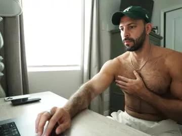 brucestryker on Chaturbate