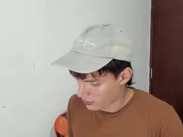 bruno_bellini — GOAL: Hard dick [75 tokens remaining] Welcome to my room! #young #bigcock #cum #uncut  #latino