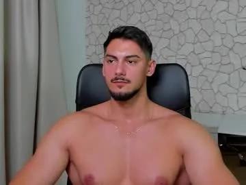 Chaturbate clintmasterss is Freechat clintmasterss — Let's heat up the room! #bigcock #cum #master #muscle #young