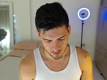 Freechat crazyybull on Chaturbate