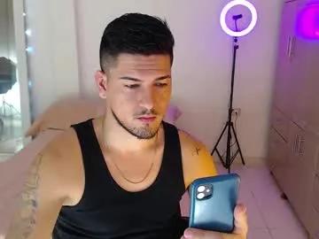 Freechat crazyybull on Chaturbate