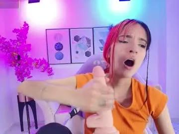 Freechat dafne_huges on Chaturbate