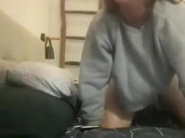 daisy_lately — GOAL: play with dildo [390 tokens remaining] hi welcome to my room #new #curvy #hairy #natural #horny