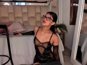 Freechat dapnne_ on Chaturbate