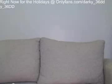 Freechat darky_36dd on Chaturbate