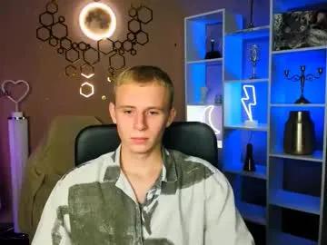 david_sunny — GOAL: Take off a sweater [146 tokens remaining] Welcome to my room! #teen #lovense #18 #sph #bigdick