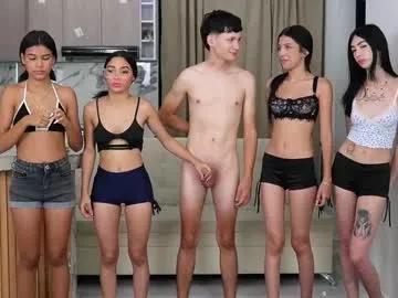 Group dears_pearlss on Chaturbate