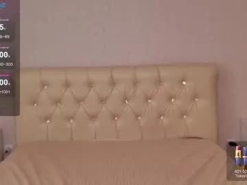 Freechat ellacanny on Chaturbate