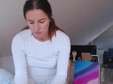 Freechat emerald_kittycat on Chaturbate