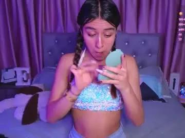 Freechat emiiscoot_1 on Chaturbate