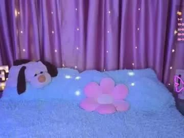 Freechat emiiscoot_1 on Chaturbate