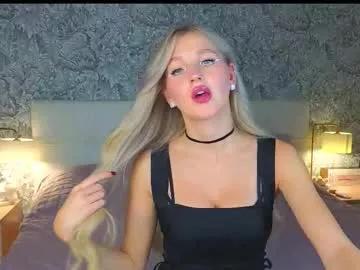 Freechat emilydancee on Chaturbate