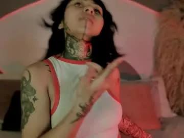 Freechat evangeline_bell on Chaturbate