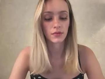 Freechat fflloowweerr on Chaturbate