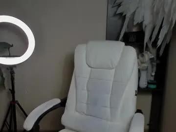 Freechat foxy_blond on Chaturbate