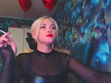 Freechat goddess_isabella11 on Chaturbate