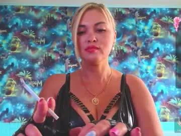 Freechat goddess_isabella11 on Chaturbate
