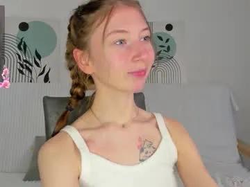 havefunwithmee_ — hello guys! I'm ner here, toy with me <3 - Goal: Air kiss <3 [11 tokens left] #lovense #new #18 #teen #skinny