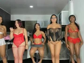 Freechat hot_fetish_bunnies on Chaturbate