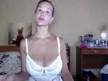 Freechat hugetittiesgerda on Chaturbate