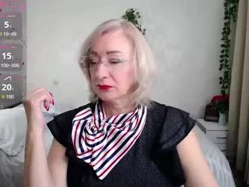 Group hunters_woman on Chaturbate