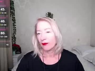 Group hunters_woman on Chaturbate