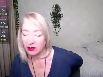 Group hunters_woman on Chaturbate