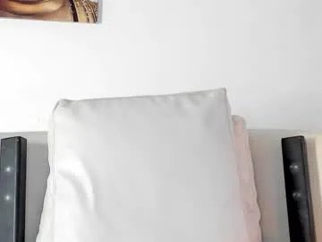 independent_project — creo que soy sexie,q que piensas ?  #muscle #ebony #bigcock #master #uncut [2430 tokens remaining]