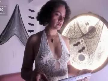 Freechat isabella_rosssi1 on Chaturbate