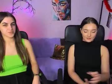 jasmin_belle — GOAL: take off my pants [111 tokens remaining] Welcome to my room! #pvt #lovense #bigass #feet #glasses