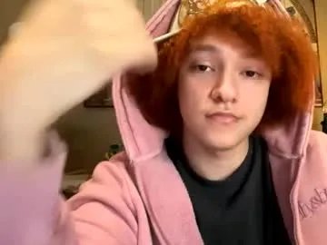 kenny_brahms — GOAL: kiss [1 tokens remaining] Welcome to my room! #18 #bigdick #femboy #twink #new