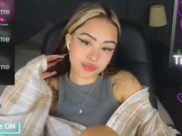 Freechat kim_brownie on Chaturbate