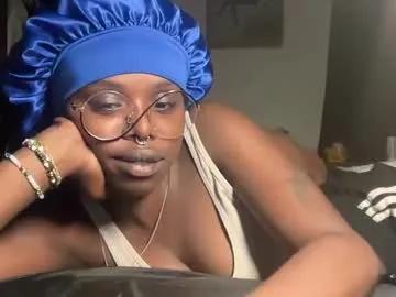 Freechat kinkycoupleinteracial on Chaturbate