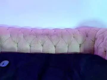 Private kira_mackenzie on Chaturbate