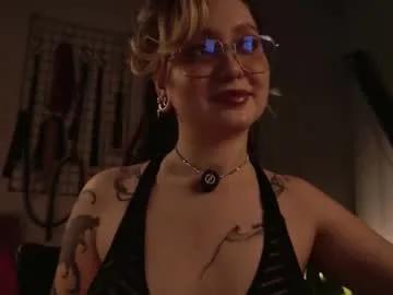 koracrosbie on Chaturbate