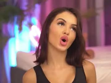 lila_hottie_rosie on Chaturbate