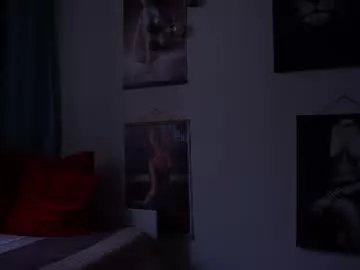 Freechat little_heart_andreea on Chaturbate