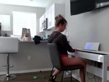 Private littlebearae on Chaturbate