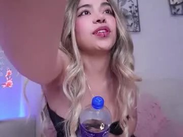 loveegirll on Chaturbate