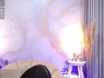 Freechat lucymilky on Chaturbate