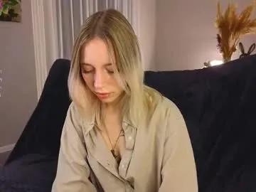 Freechat lunariabliss on Chaturbate