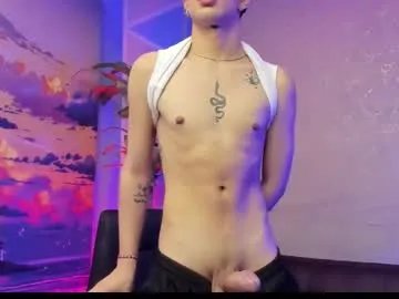 luuck_6 — GOAL: Eat my precum + finger in hole [222 tokens remaining] Welcome to my room! #feet #bigcock #twink #latin #bigass