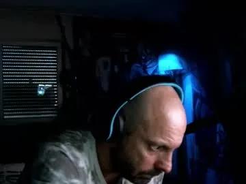 Freechat mad_dem0n on Chaturbate