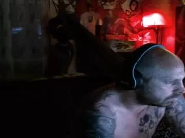 Freechat mad_dem0n on Chaturbate