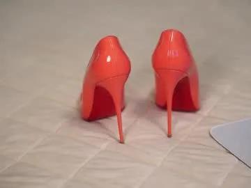 marianova — Welcome to my room! - Goal: Blow job [229 tokens left]